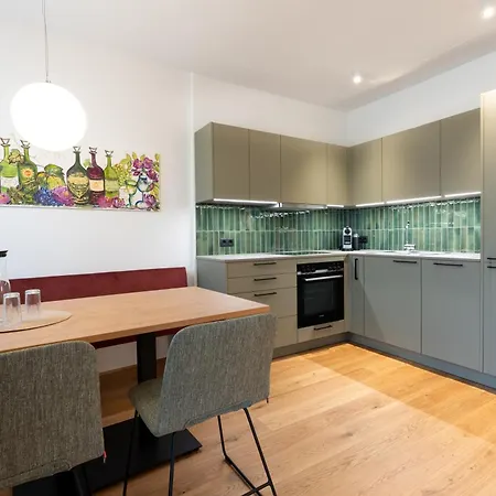 Apfelland Hideaways Design Apartments Mit Sauna Und Panorama *