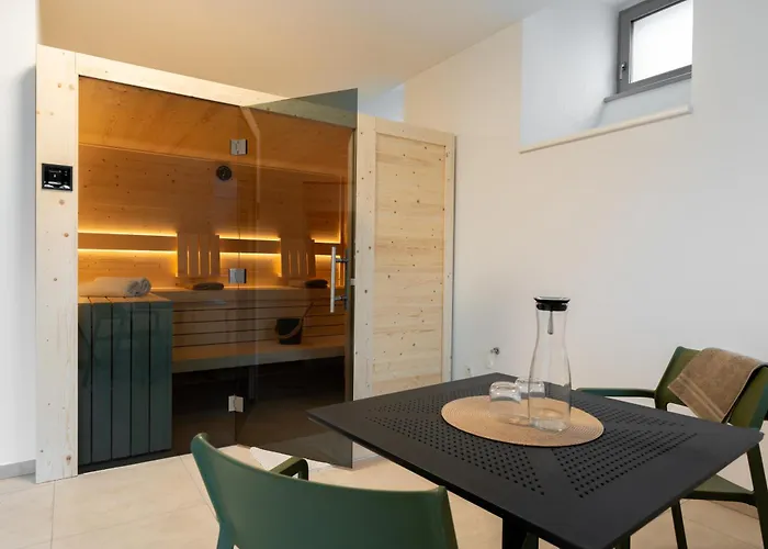 아파트 Apfelland Hideaways Design Apartments Mit Sauna Und Panorama *